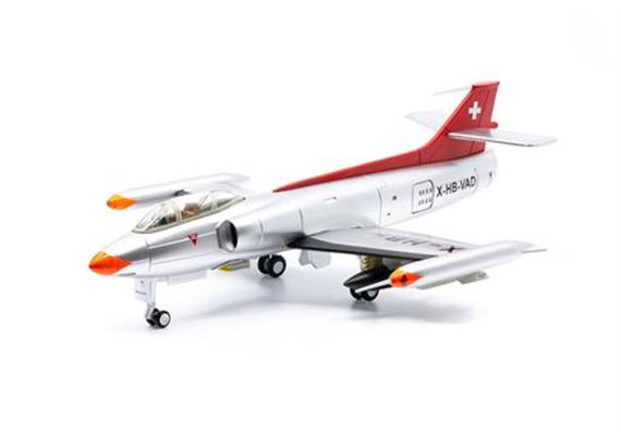 ACE 001620 FFA P-16 Jet X-HB-VAD mit Bewaffnung 1/72