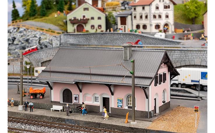 Faller 110134 Bahnhof Lavin