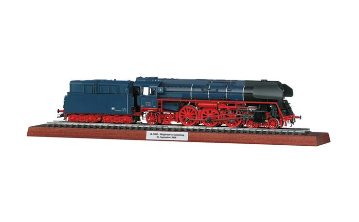 Märklin 039208 Dampflok BR 01.5/Öltender DR/DDR, H0 AC mfx+ Digital Sound