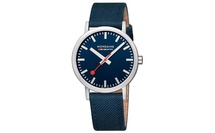 MONDAINE, Classic 40 mm, Tiefseeblaue Armbanduhr