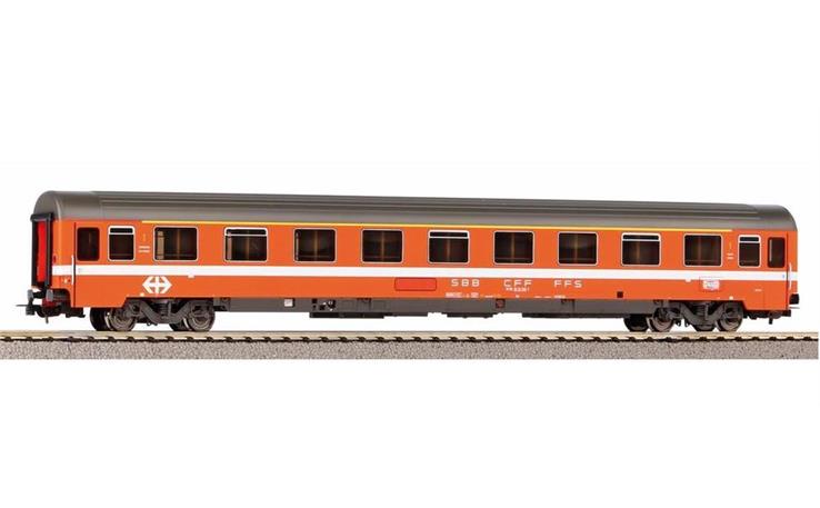 PIKO 58531 Eurofimawagen 1. Kl. A orange SBB, H0