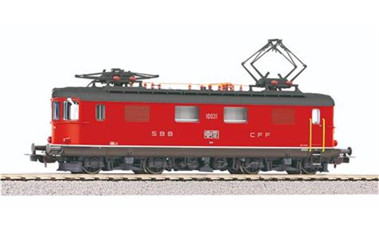 Piko 96877 E-Lok Re 4/4 2. Serie Rot SBB, H0 DC